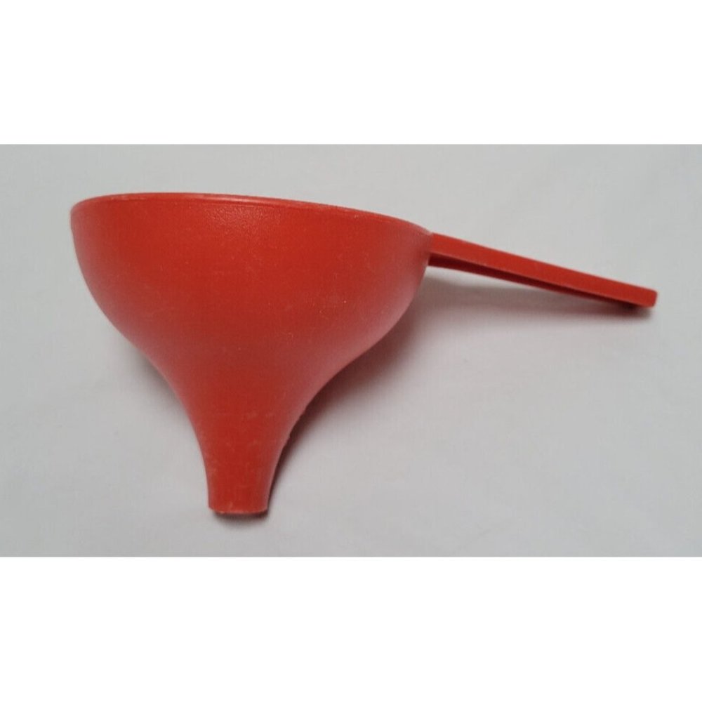 Tupperware Funnel 1227A  6 Orange 1227-A-6
